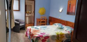  Hostal 7 Soles  Лас-Пальмас-Де-Гран-Канария